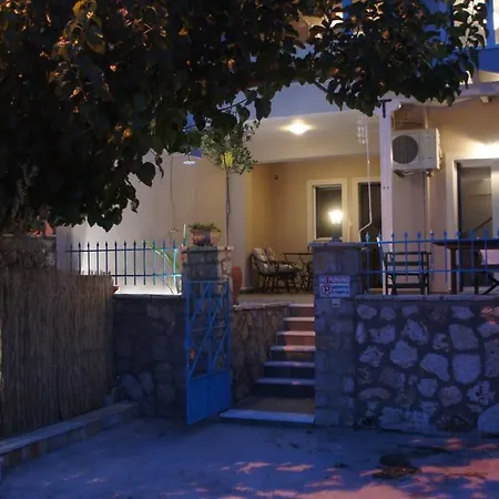 Eoσ Casa de Férias Nikiana